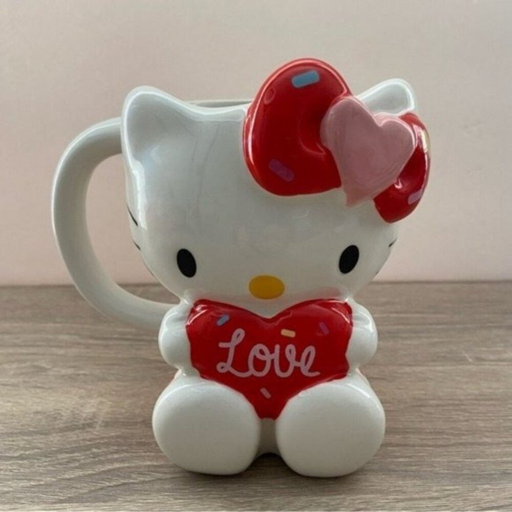 Hello Kitty Full Body Valentine’s Day Mug NEW